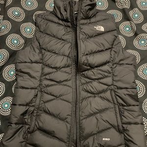 Women’s Northface Vest